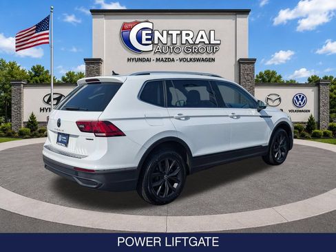 Certified 2024 Volkswagen Tiguan SE AWD/4WD image 8