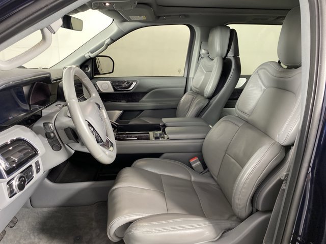 Used 2021 Lincoln Navigator Reserve w/ Luxury Package AWD/4WD image 16