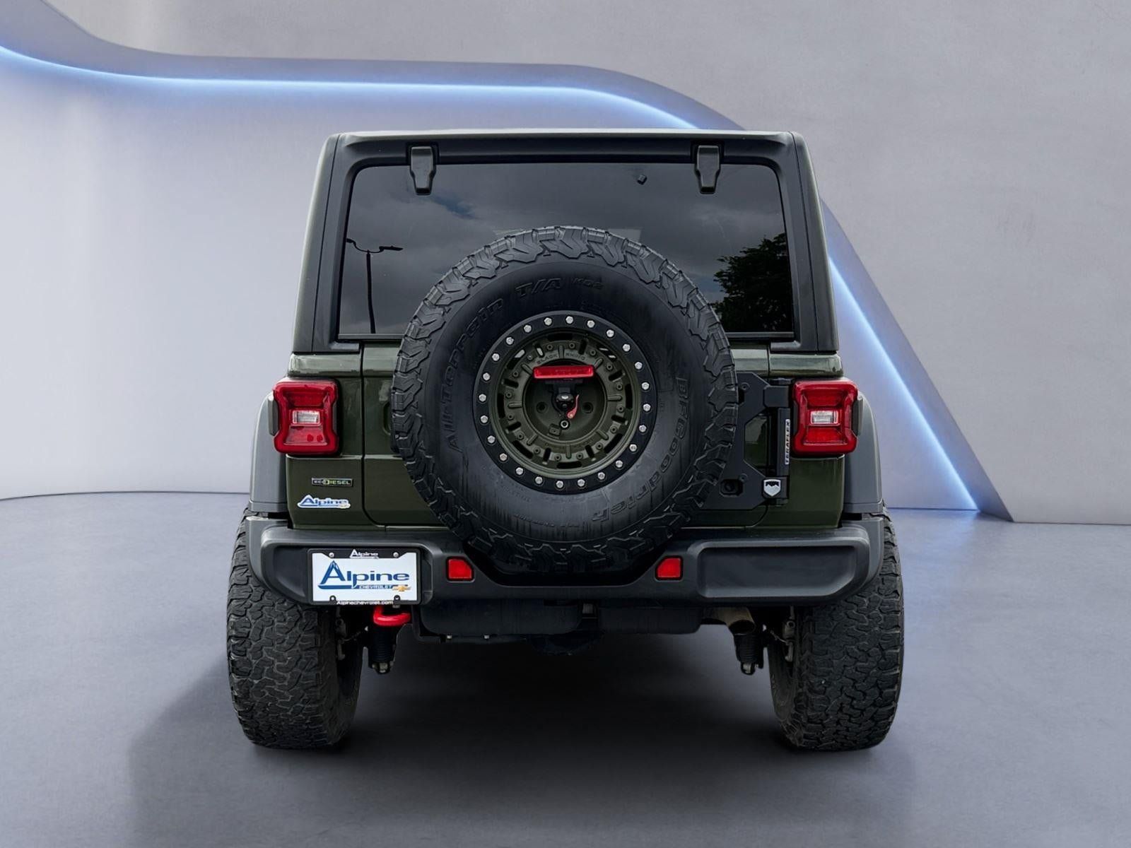 Used 2022 Jeep Wrangler Unlimited Rubicon w/ LED Lighting Group AWD/4WD image 4
