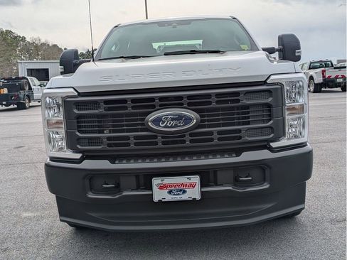 New 2026 Ford F250 XL w/ 360-Degree Camera Package AWD/4WD image 3
