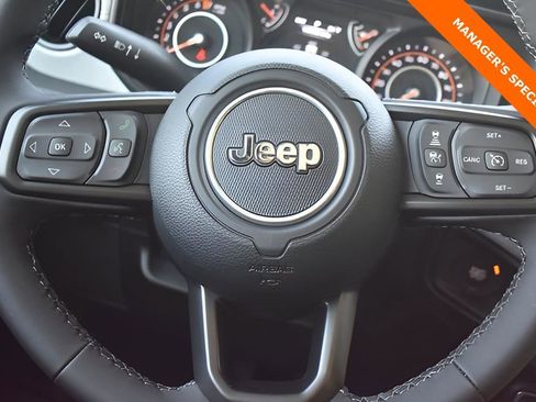 New 2025 Jeep Gladiator Sport image 15