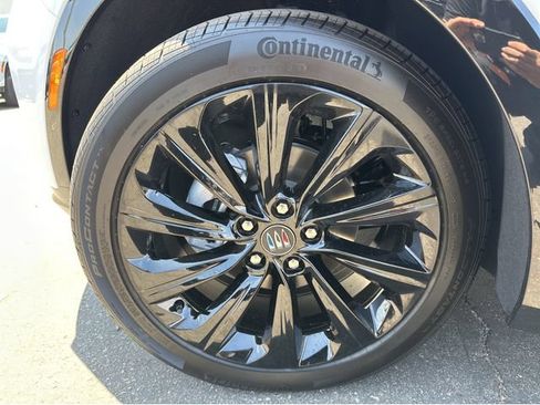 New 2026 Buick Envista Sport Touring w/ Convenience I Package FWD image 4