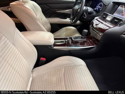 Used 2016 INFINITI Q70 3.7 w/ Sport Package image 27