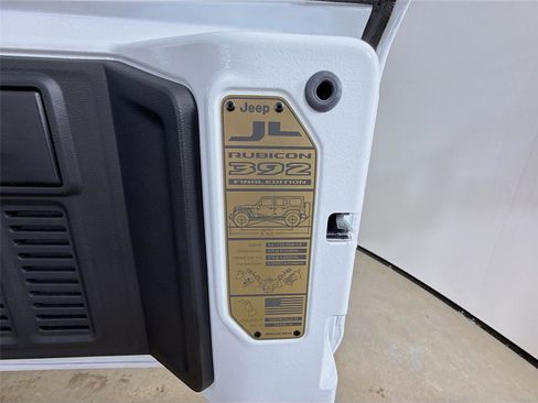 New 2025 Jeep Wrangler Unlimited Rubicon 392 image 35