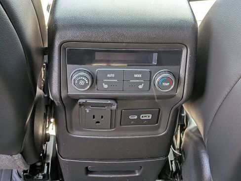 Used 2023 GMC Acadia Denali w/ Denali Ultimate Package FWD image 34