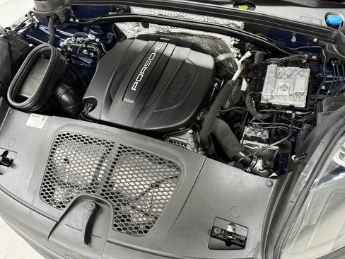 Used 2019 Porsche Macan image 50