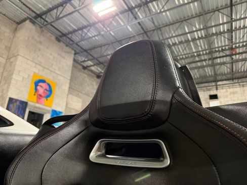 Used 2018 Jaguar F-TYPE R-Dynamic image 30