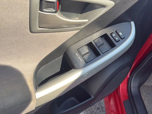 Used 2014 Toyota Prius Two FWD image 15