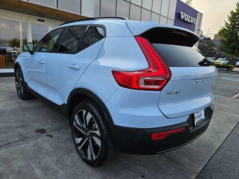 Used 2024 Volvo XC40 B5 Ultimate w/ Climate Package AWD/4WD image 7
