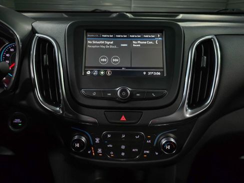 Used 2019 Chevrolet Equinox LT image 24