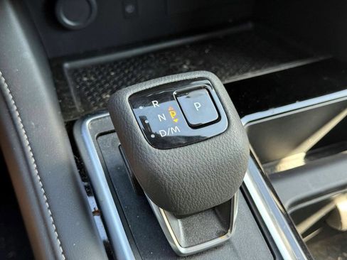 Certified 2025 Nissan Pathfinder SL w/ SL Premium Package image 30