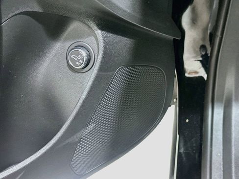 New 2026 Buick Envista Sport Touring w/ Convenience I Package FWD image 19