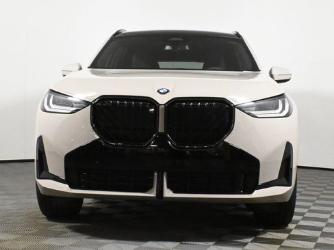 Used 2025 BMW X3 xDrive30i w/ Premium Package image 10