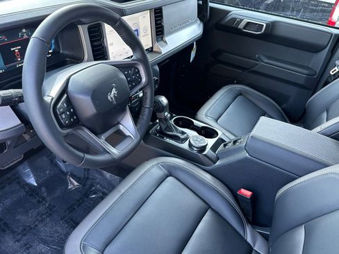 New 2025 Ford Bronco Outer Banks image 9