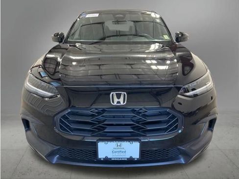 Certified 2025 Honda HR-V Sport image 10