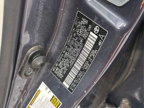 Used 2011 Toyota Prius Two image 26