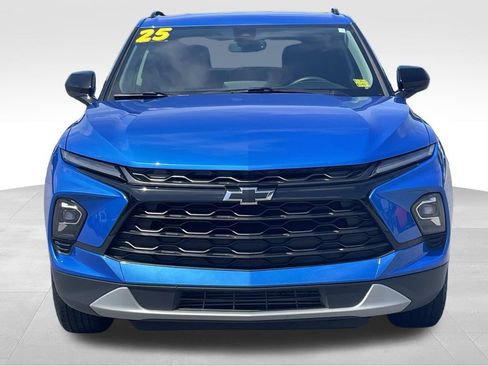 Used 2025 Chevrolet Blazer LT w/ Convenience Package FWD image 9
