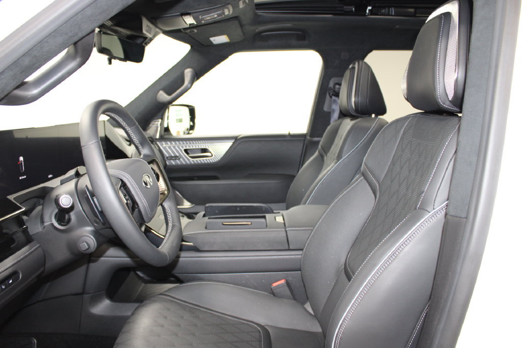 Used 2026 INFINITI QX80 Autograph w/ Autograph Exterior Package AWD/4WD image 24