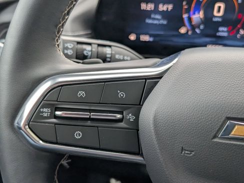 Certified 2025 Chevrolet Traverse LT FWD image 22