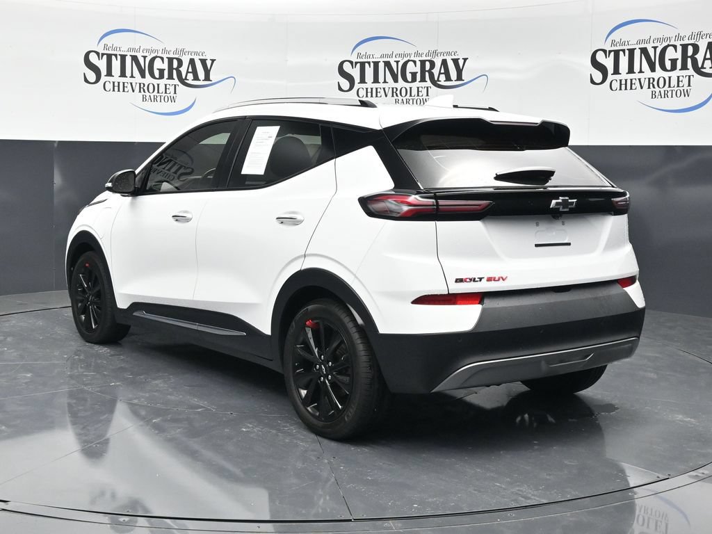 Used 2023 Chevrolet Bolt EUV Premier w/ Sun & Sound Package FWD image 6