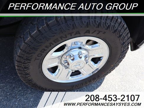 Used 2014 RAM 2500 Tradesman w/ Chrome Appearance Group AWD/4WD image 9
