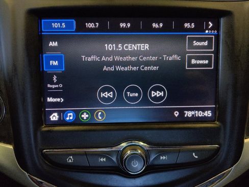 Used 2020 Chevrolet Sonic LT FWD image 25