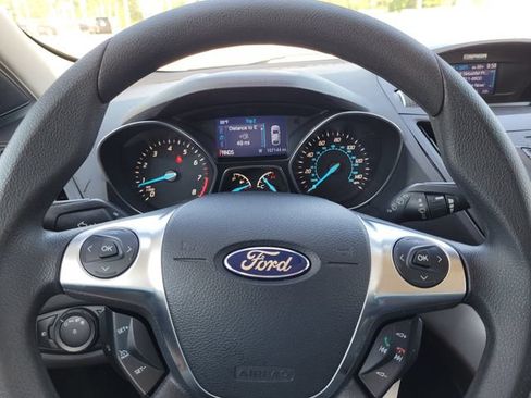 Used 2013 Ford Escape SE FWD image 21