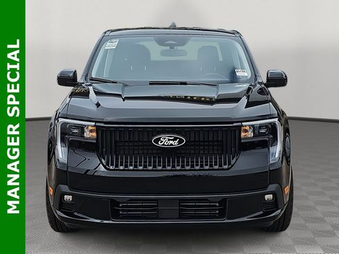 New 2025 Ford Maverick Lobo image 8