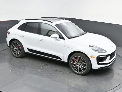 New 2025 Porsche Macan S image 37