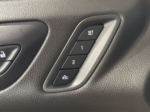 Used 2019 GMC Acadia Denali w/ Technology Package AWD/4WD image 16
