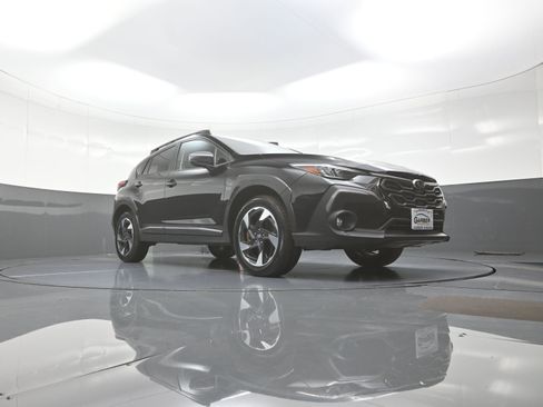 Used 2025 Subaru Crosstrek 2.5i Limited AWD/4WD image 9
