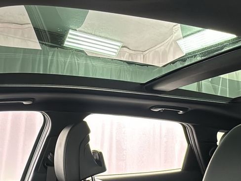 Used 2025 Kia Sportage X-Line w/ Premium Package image 35