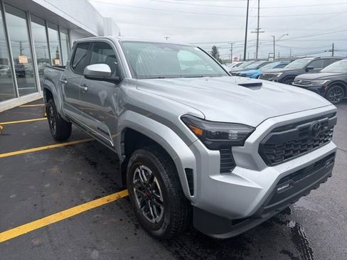 New 2026 Toyota Tacoma TRD Sport AWD/4WD image 9