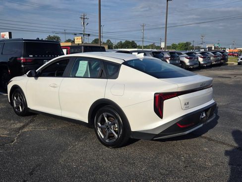 Used 2025 Kia K4 FWD image 9