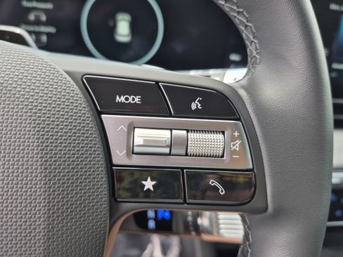 New 2026 Hyundai Ioniq 5 SE AWD/4WD image 30