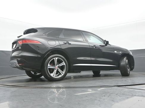 Used 2020 Jaguar F-PACE S image 31
