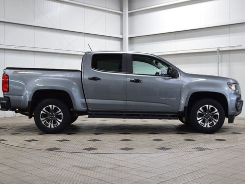 Used 2021 Chevrolet Colorado Z71 w/ Safety Package AWD/4WD image 9