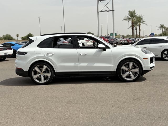 Used 2024 Porsche Cayenne AWD/4WD image 28