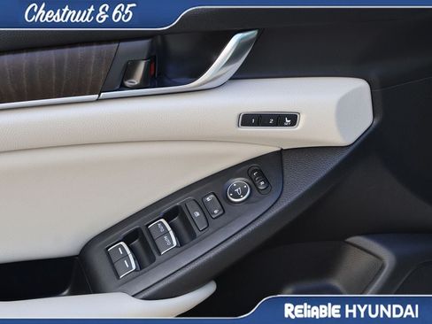 Used 2019 Honda Accord Touring image 21
