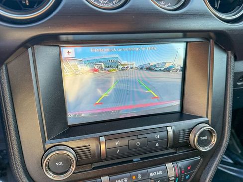 Used 2016 Ford Mustang Shelby GT350 w/ Technology Package image 30