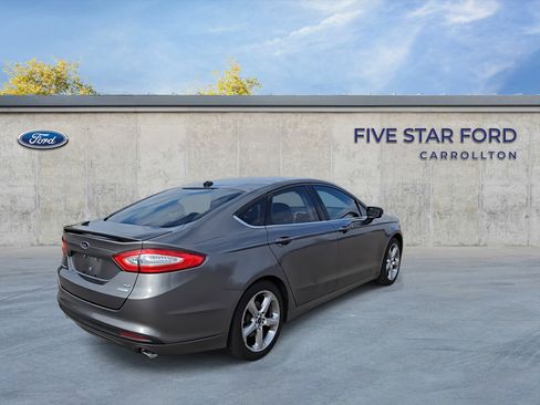 Used 2013 Ford Fusion SE image 9