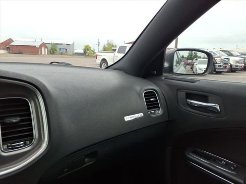 Used 2013 Dodge Charger SXT Plus image 21