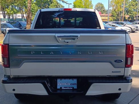 Used 2018 Ford F150 Platinum w/ Equipment Group 701A Luxury AWD/4WD image 6
