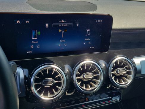 Certified 2026 Mercedes-Benz GLB 250 image 28