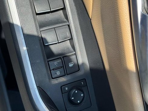 Used 2019 Toyota RAV4 XLE Premium FWD image 22