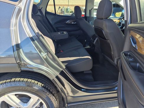 Used 2018 GMC Terrain SLE image 29