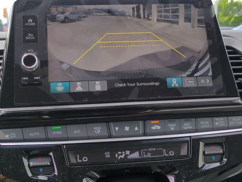 New 2026 Honda Odyssey Touring image 14