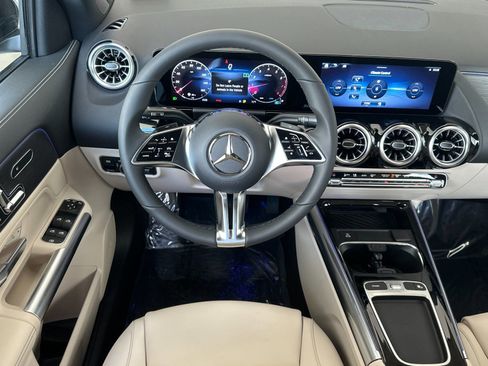 New 2026 Mercedes-Benz GLA 250 4MATIC image 16