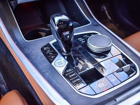 Used 2022 BMW X5 xDrive45e w/ M Sport Package image 19