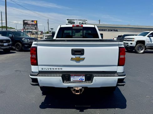 Used 2015 Chevrolet Silverado 2500 High Country w/ Duramax Plus Package AWD/4WD image 4